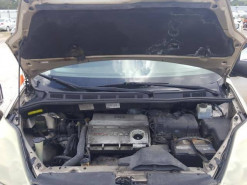 Toyota Camry Hybrid SE