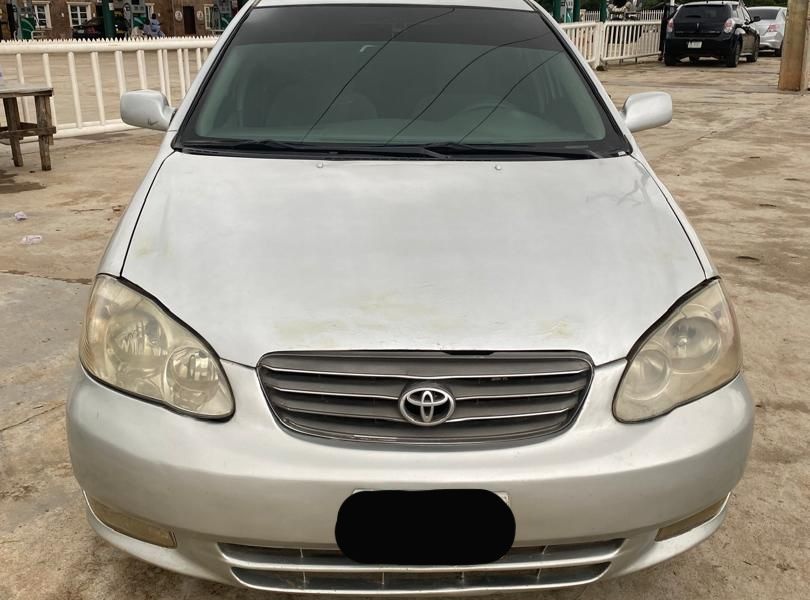 2004 TOYOTA COROLLA...