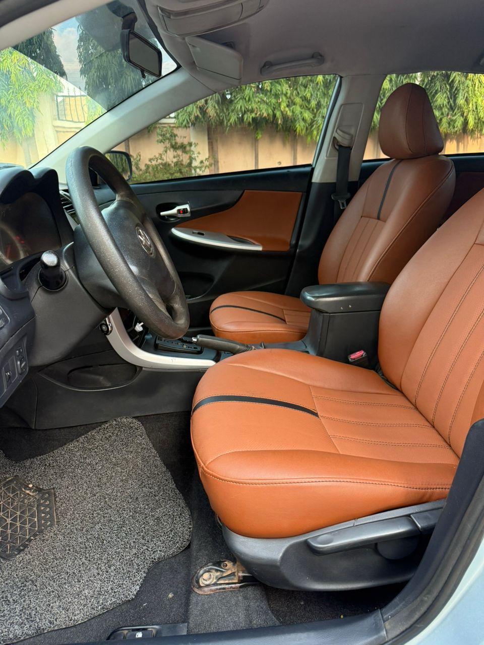 Car Image 4