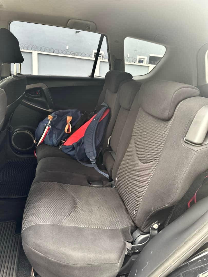 Car Image 5