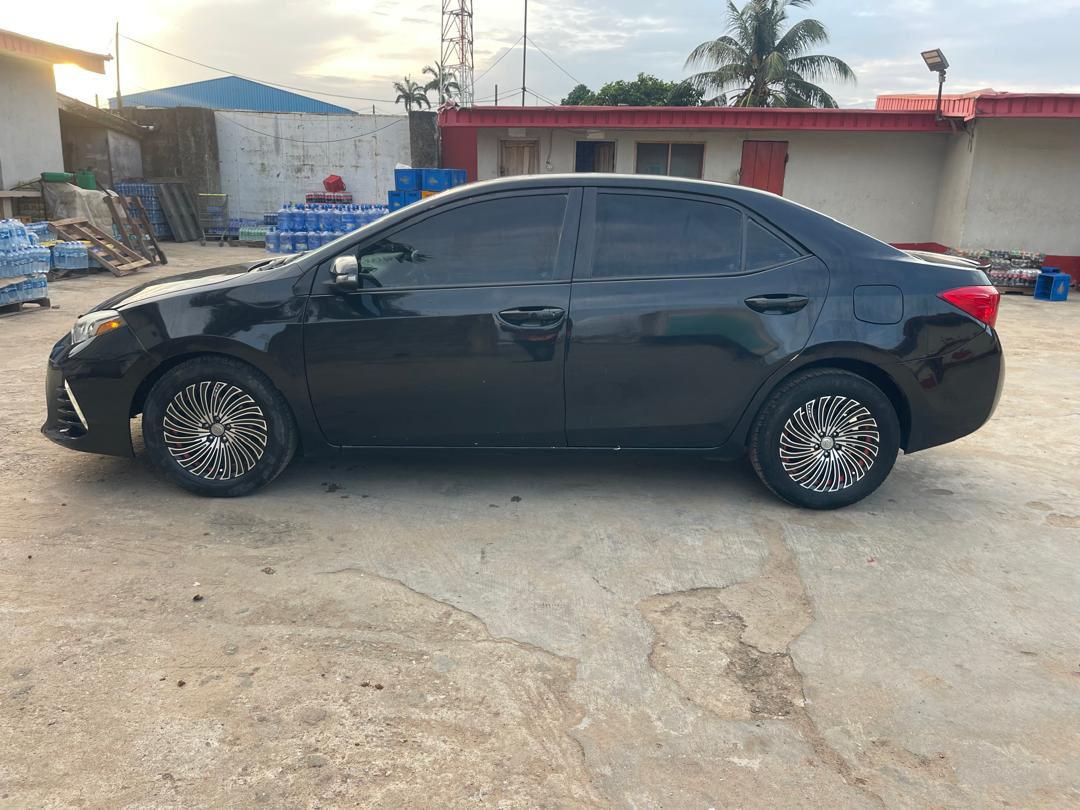 Car Image 9