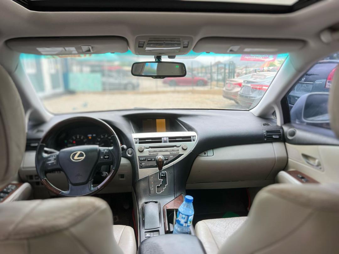 Car Image 4