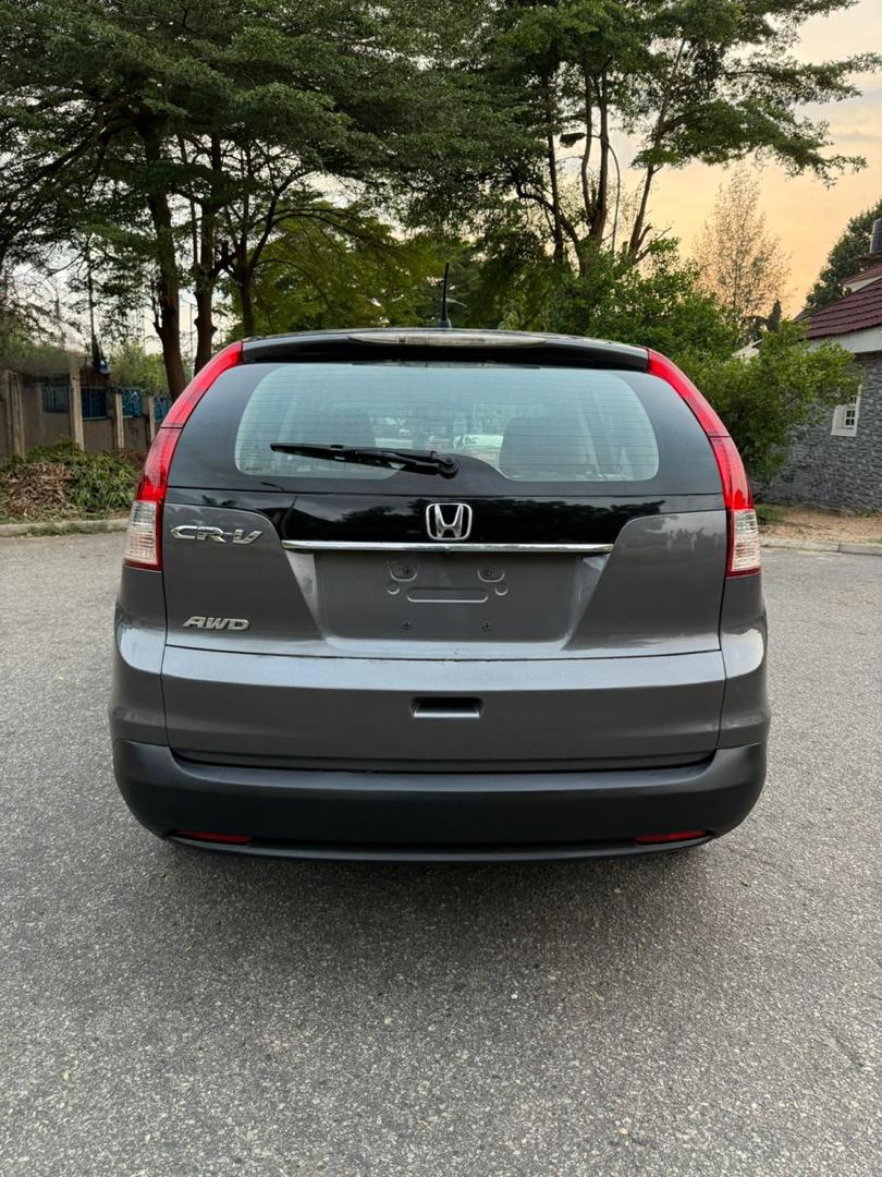 Car Image 8