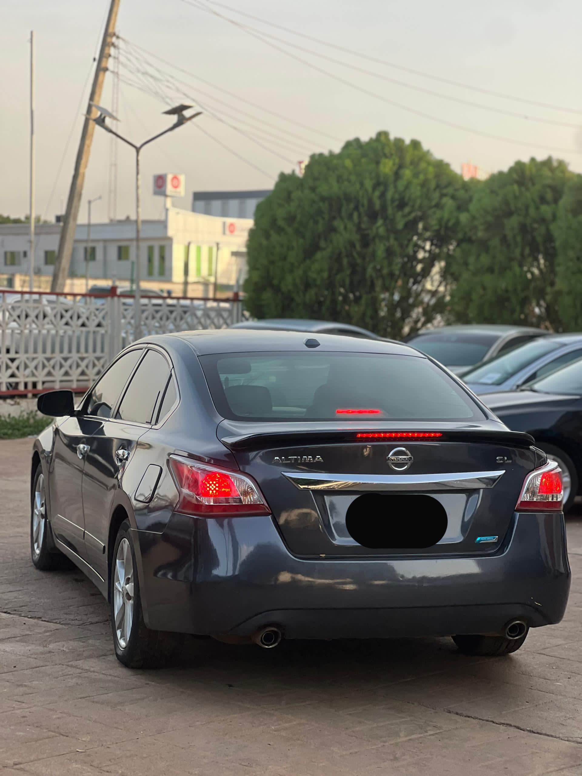 Car Image 8