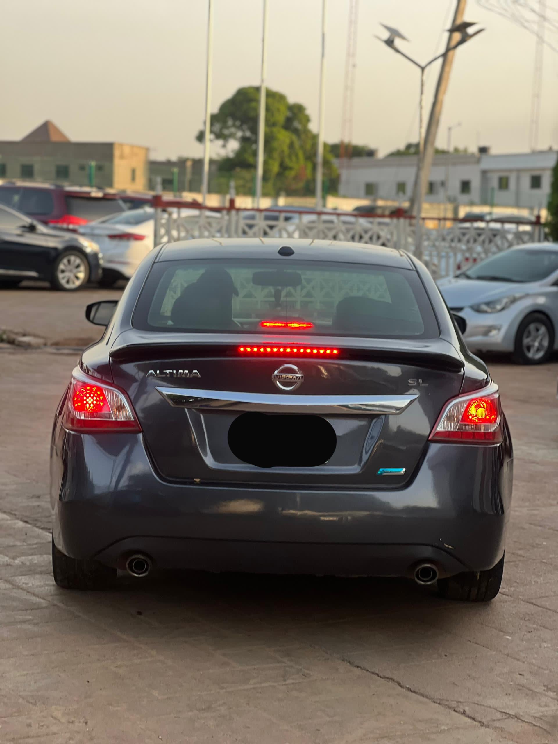 Car Image 7