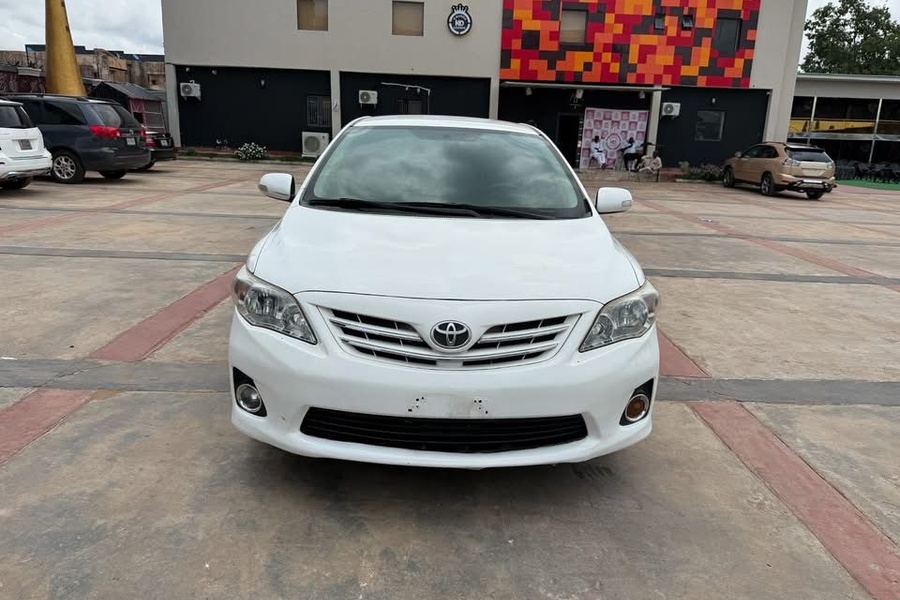 2013 TOYOTA COROLLA...