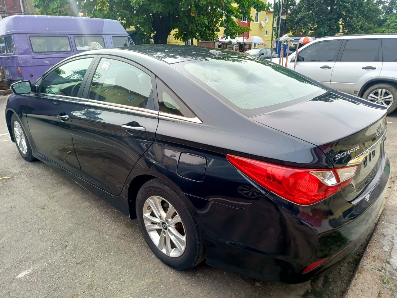Car Image 9