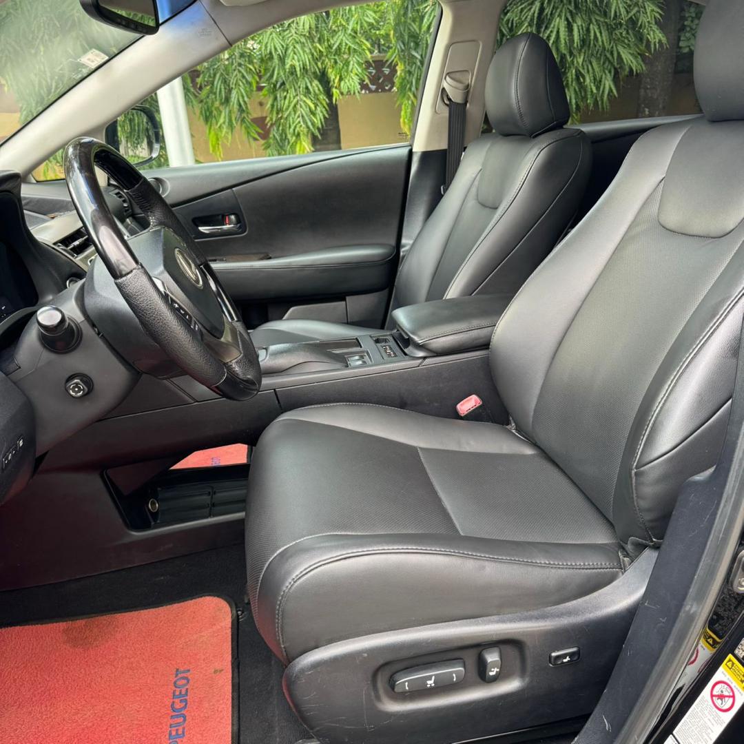 Car Image 5