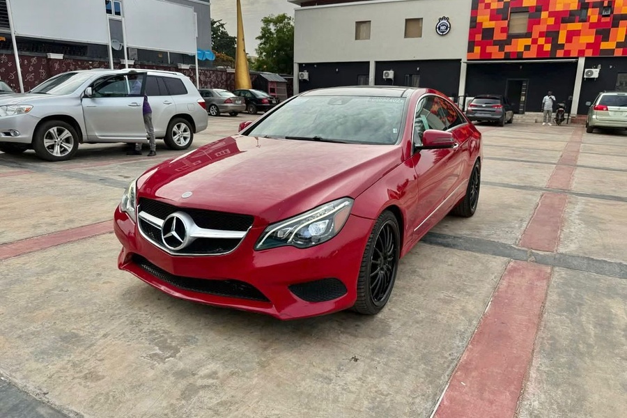 2014 MERCEDES BENZ E...
