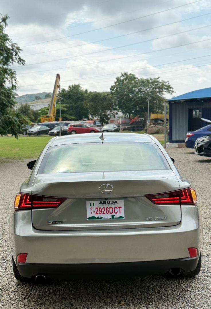 Car Image 7