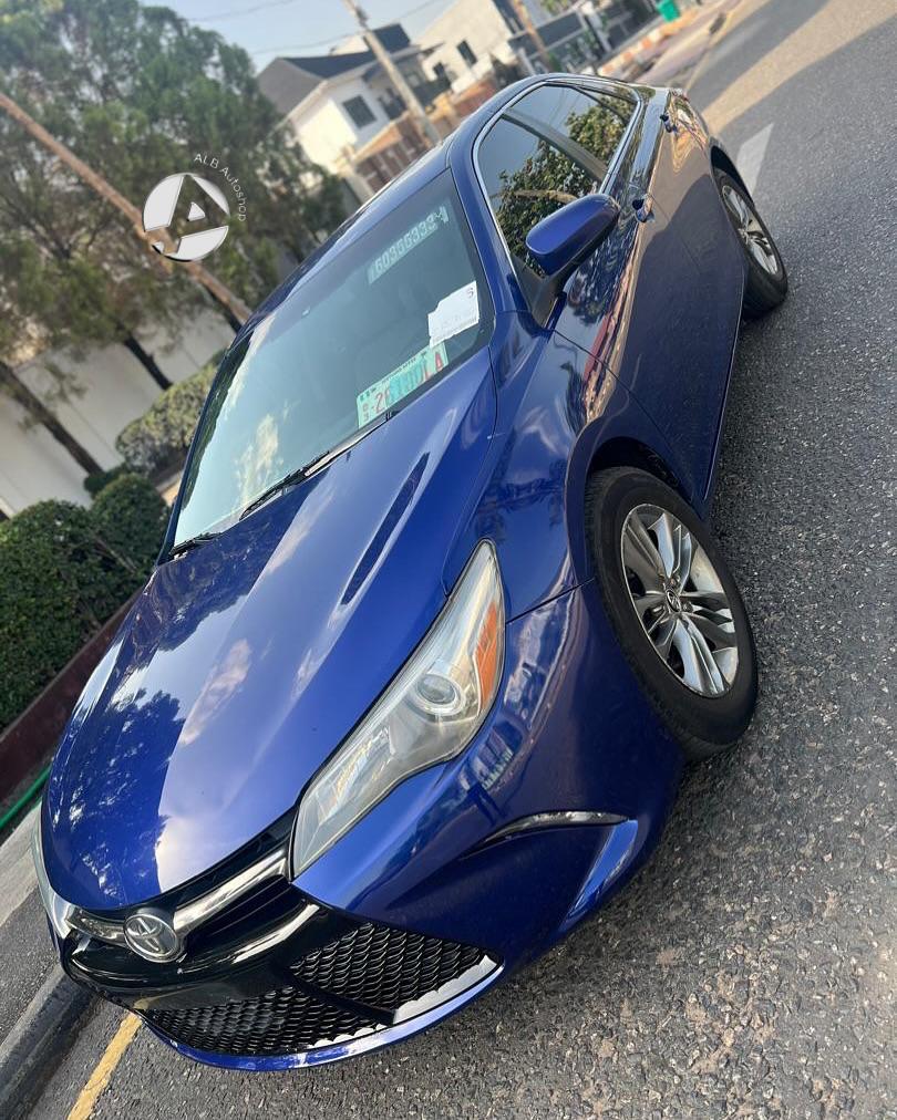 Car Image 6