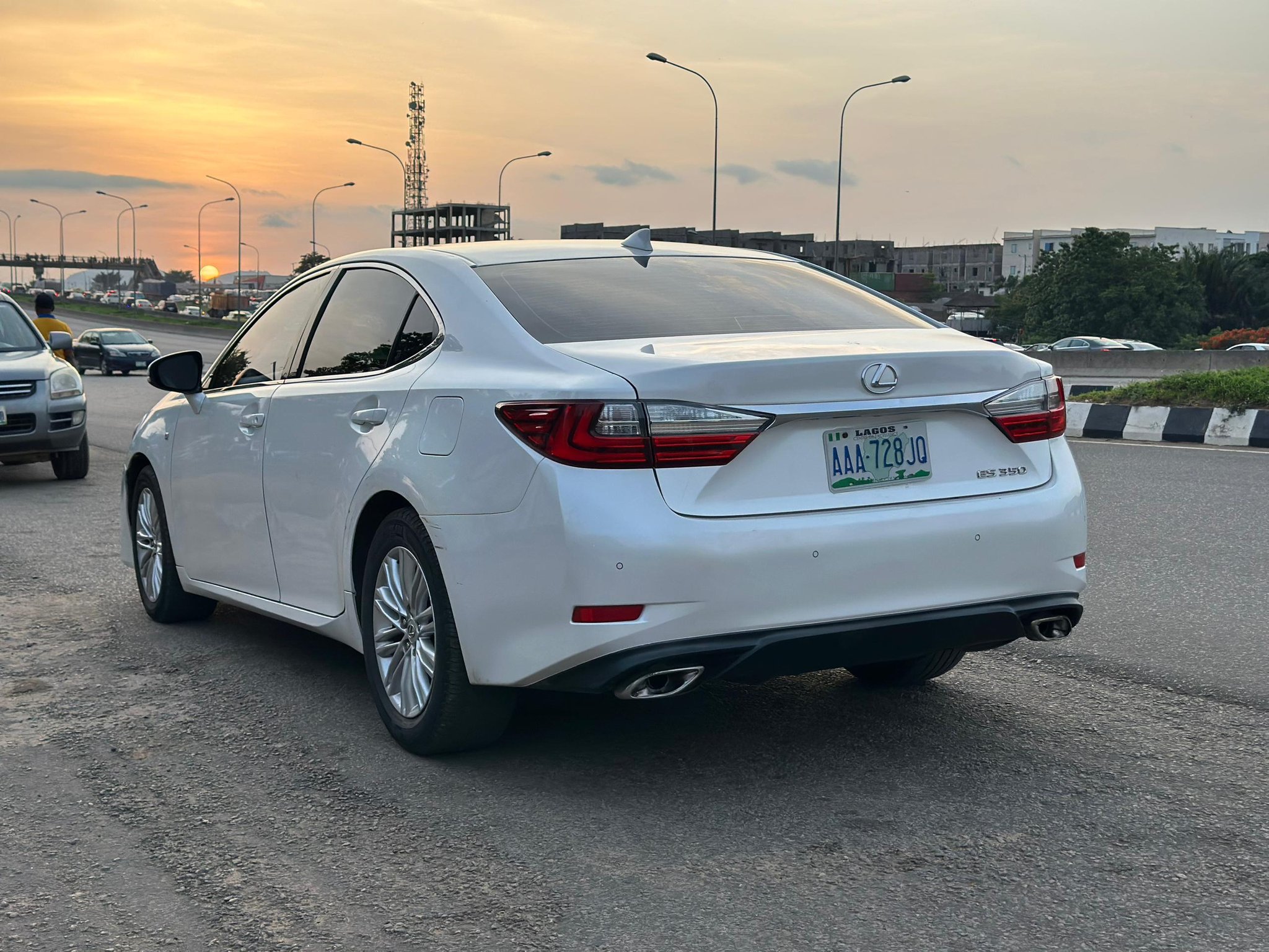 Car Image 10