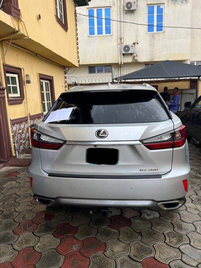 Car Image 6