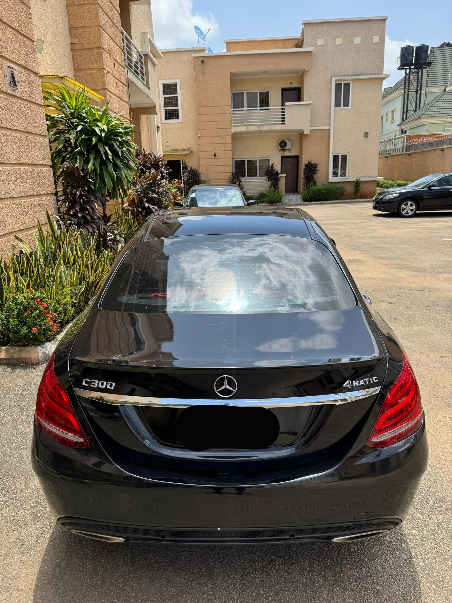Car Image 9