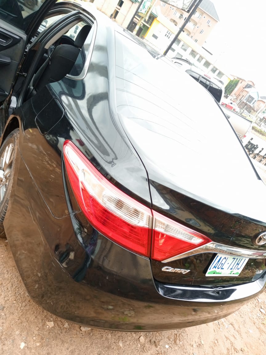 Car Image 9