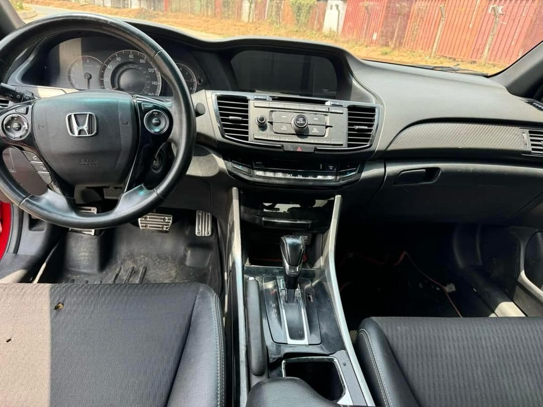 Car Image 5