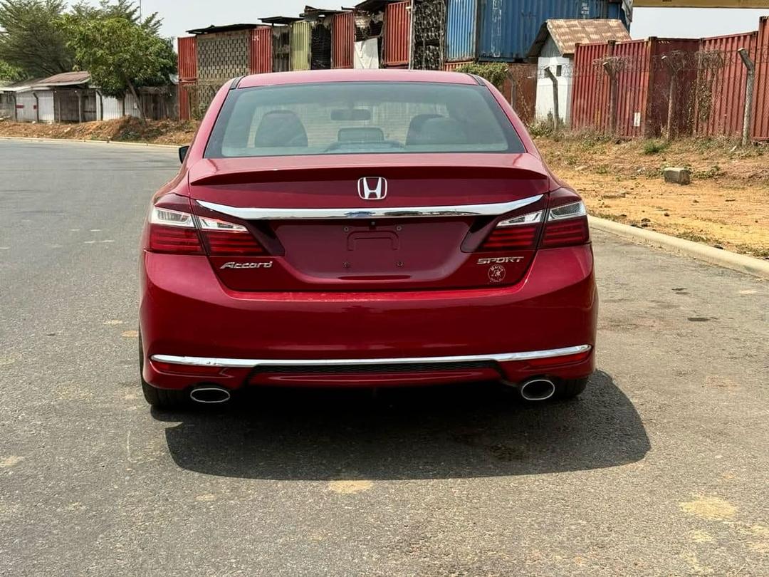 Car Image 6