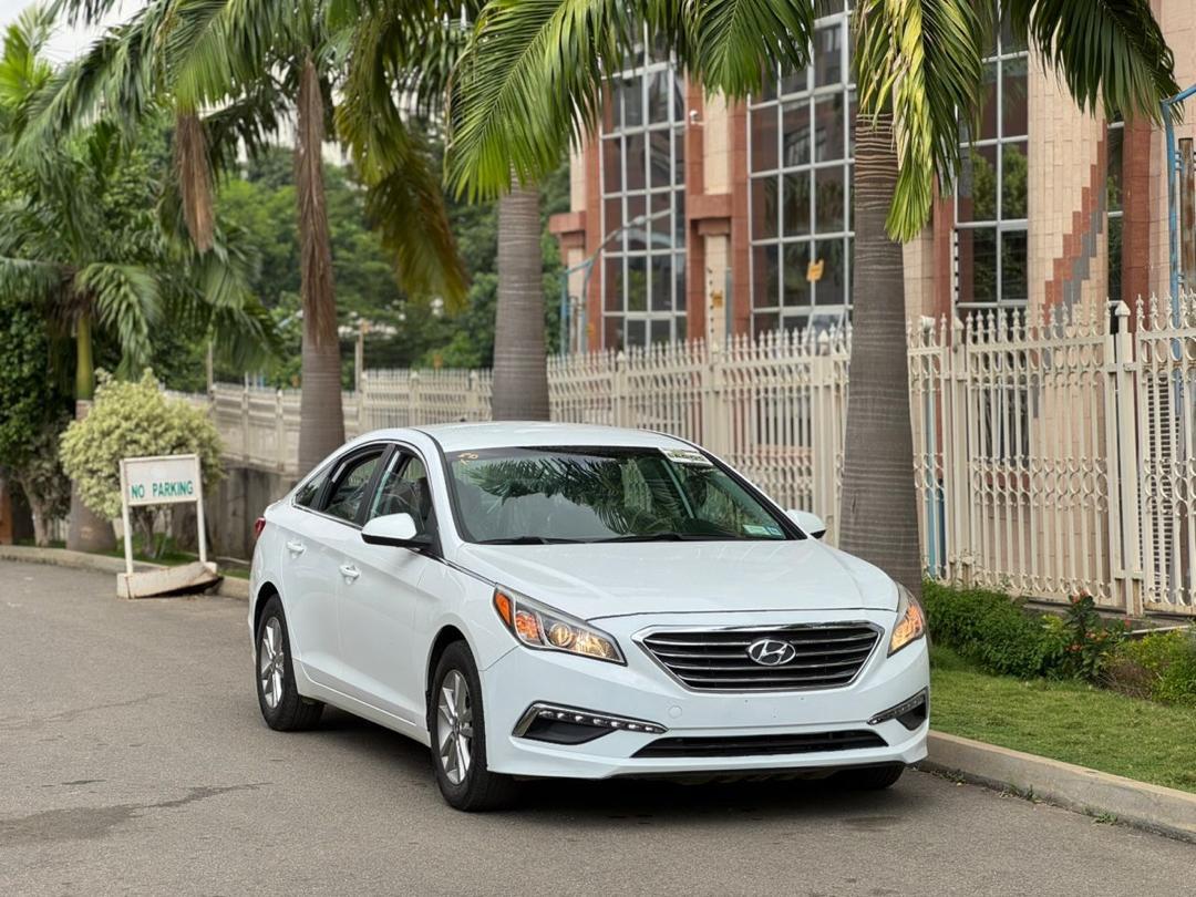 Car Image 4