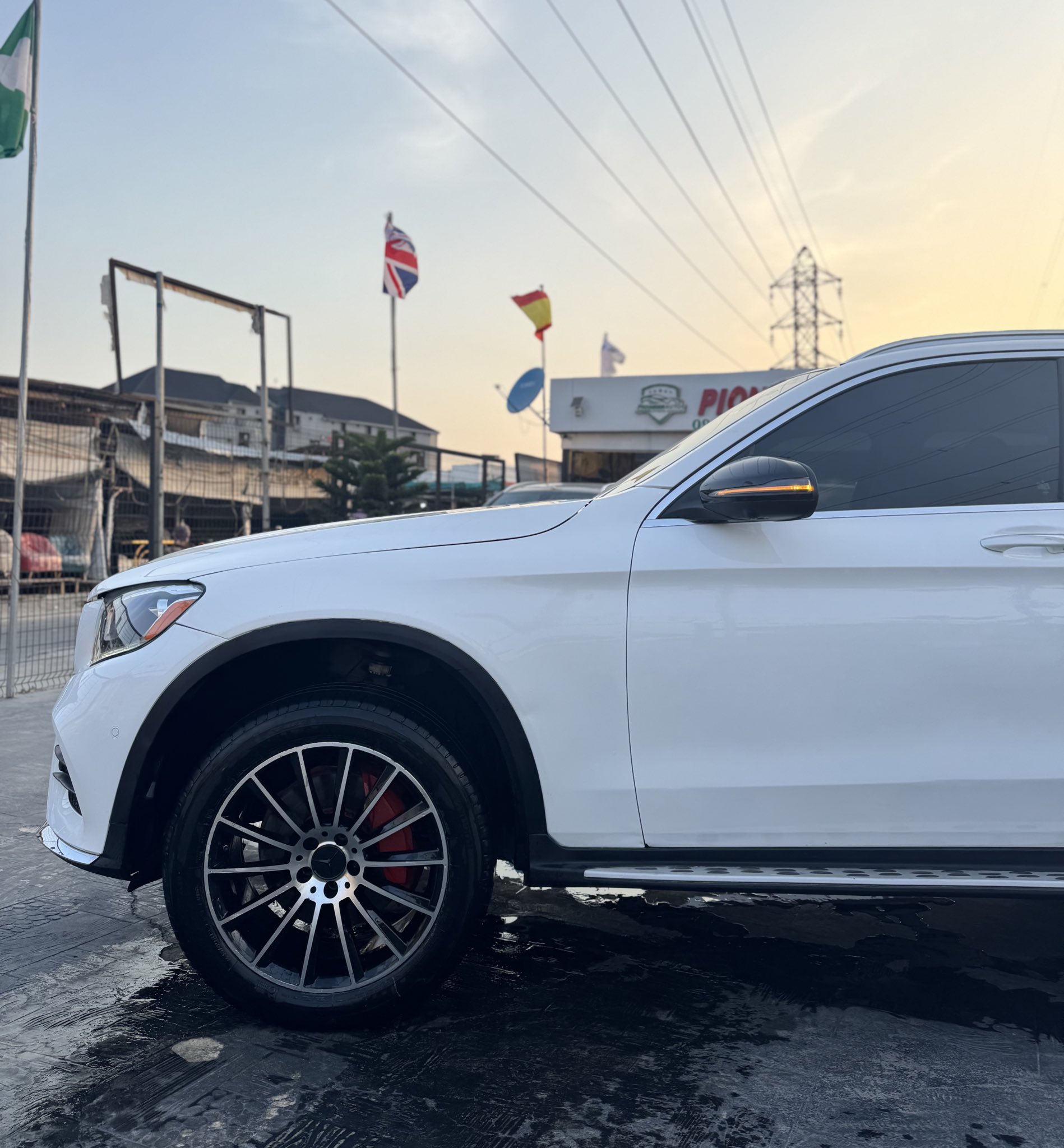 Car Image 8