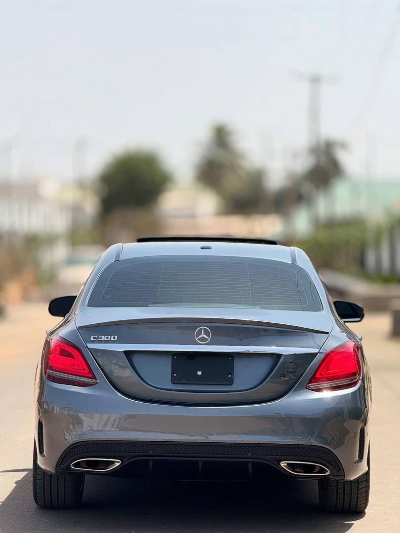 Car Image 8
