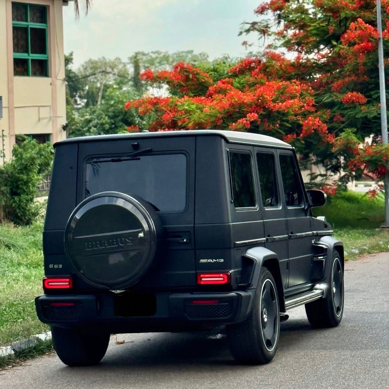 Car Image 7