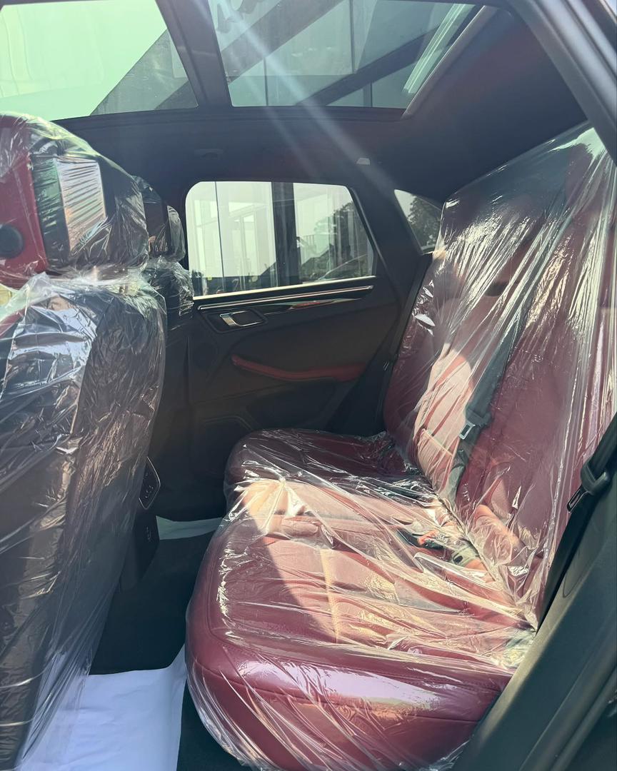 Car Image 5