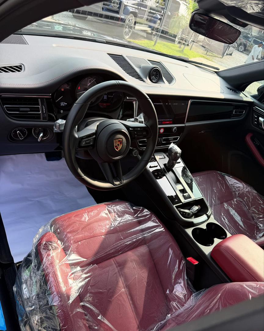 Car Image 3