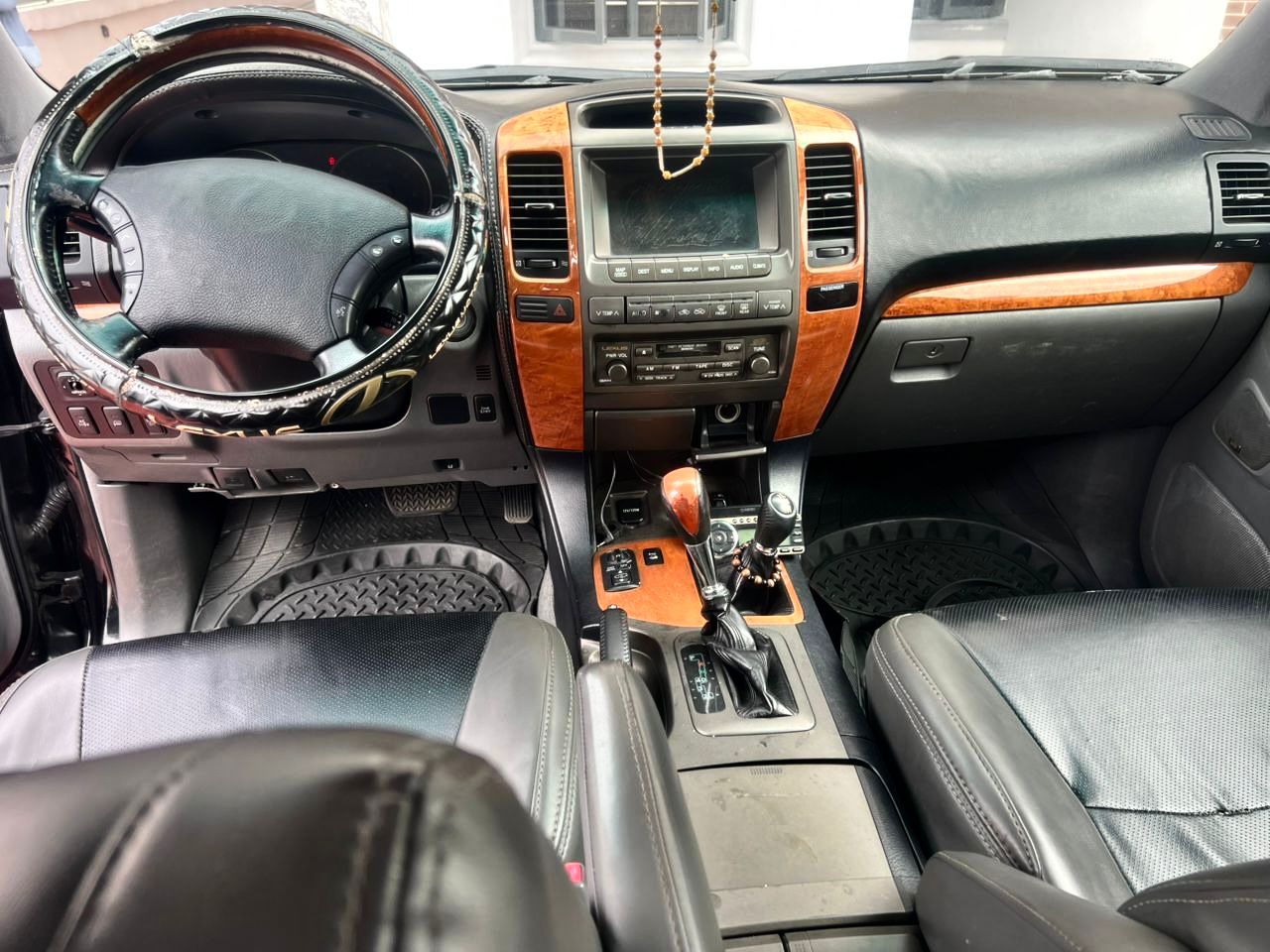 Car Image 3