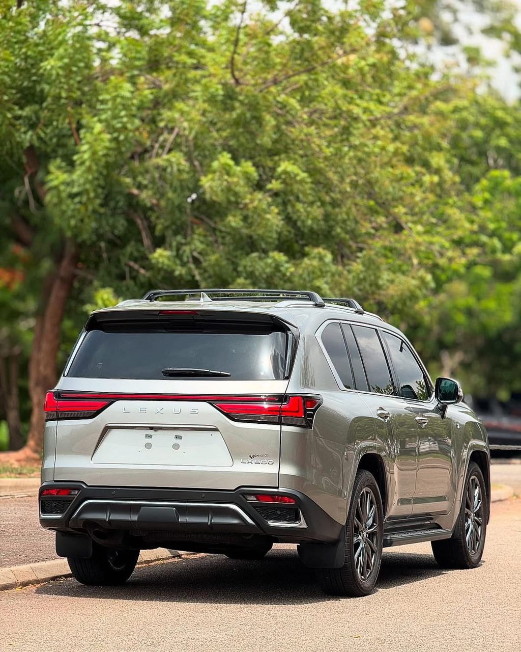 Car Image 8