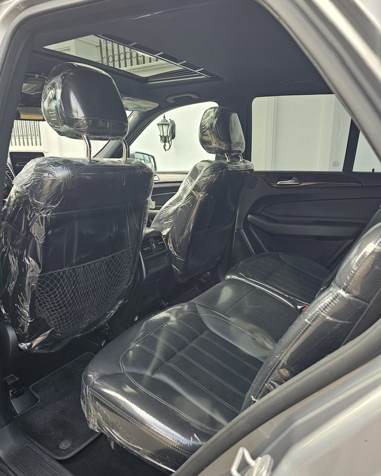 Car Image 7