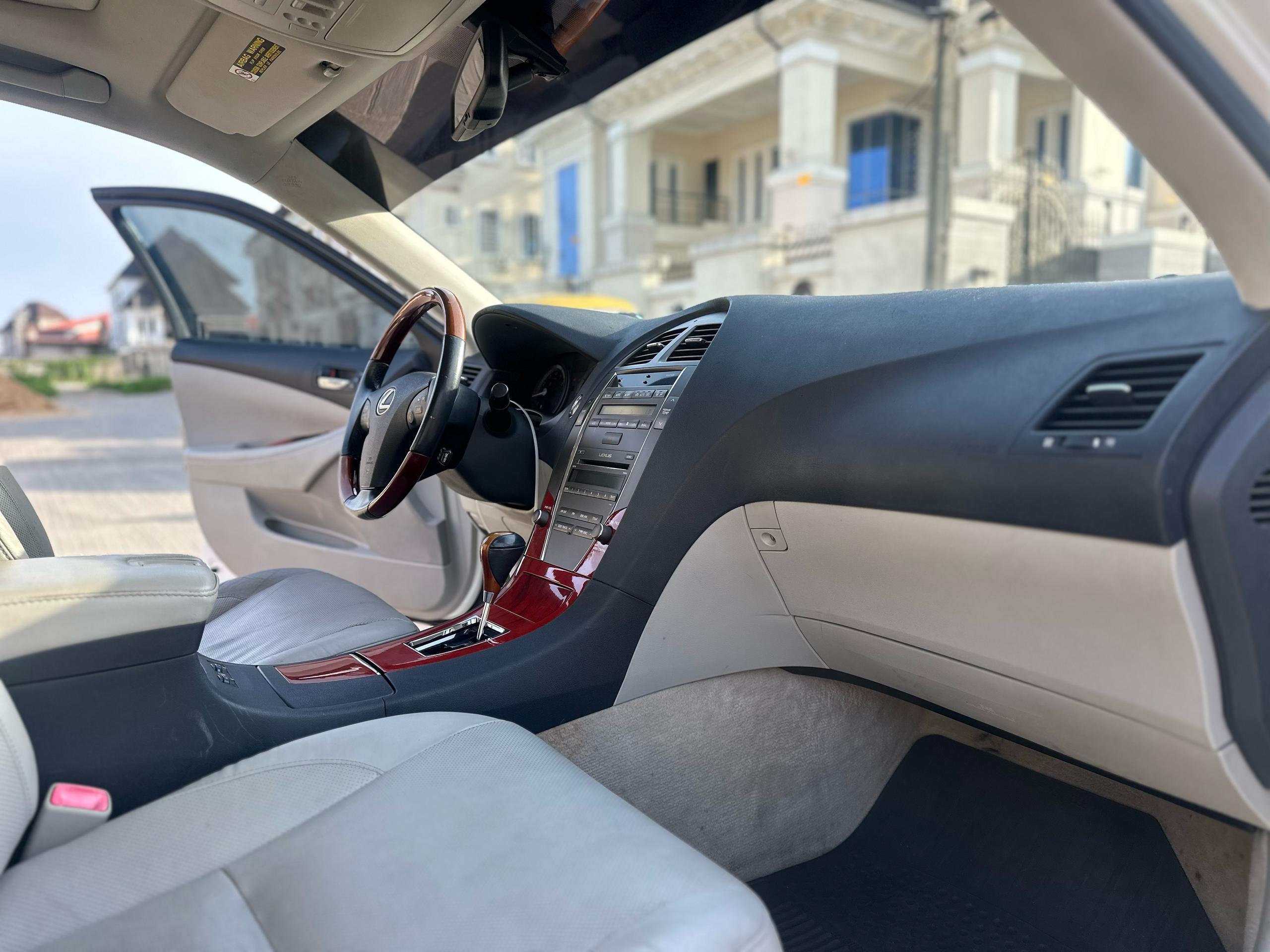 Car Image 4