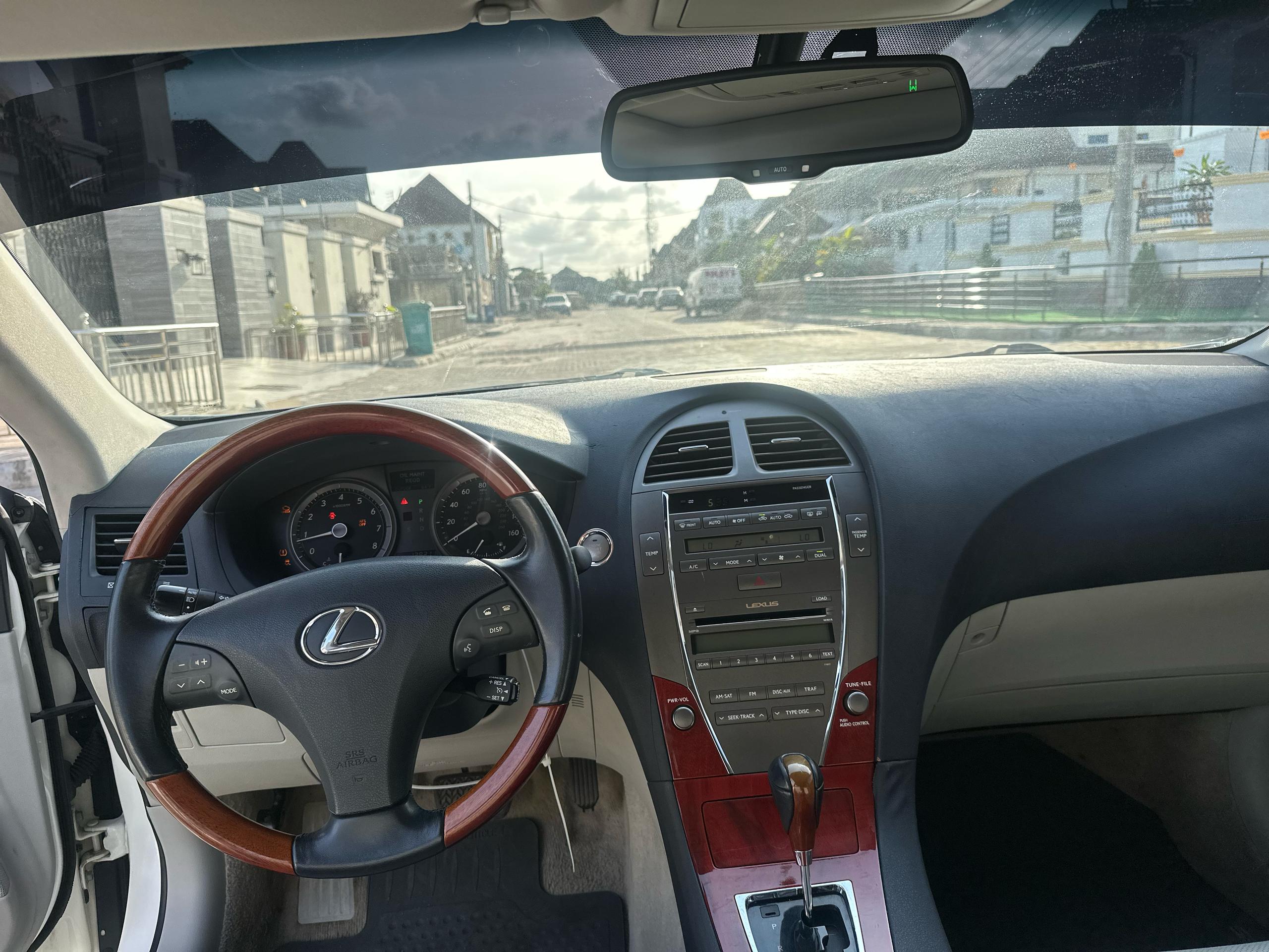 Car Image 12