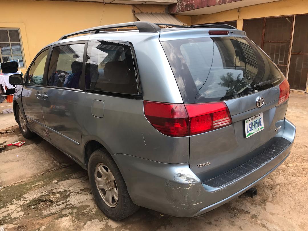 Car Image 5