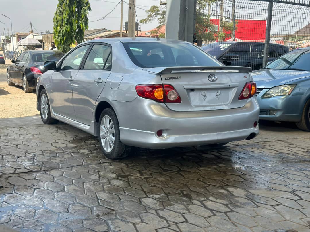 Car Image 7