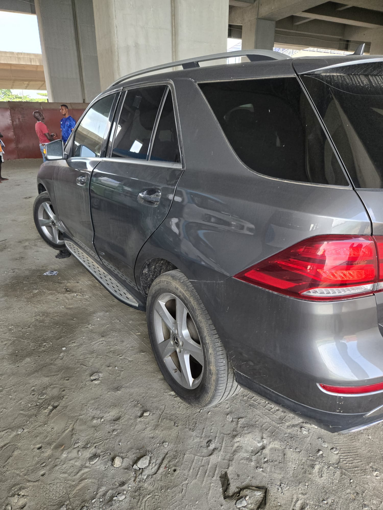 Car Image 4
