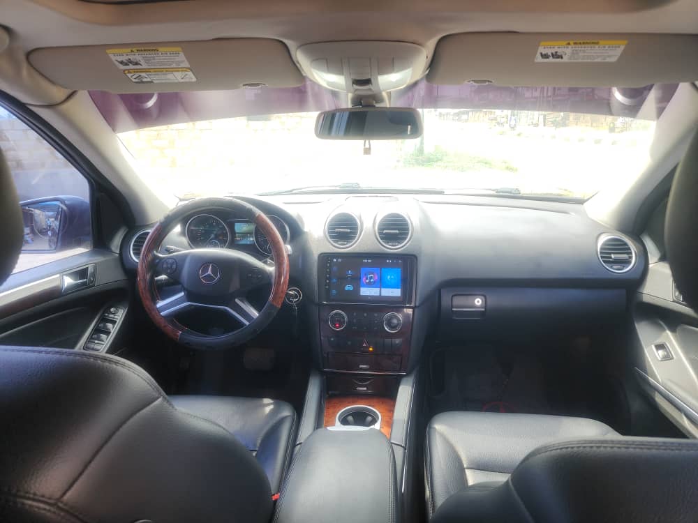 Car Image 11