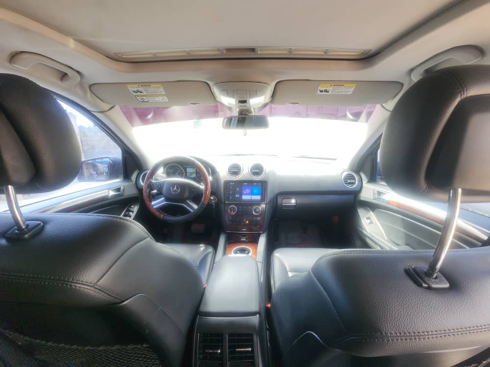 Car Image 10