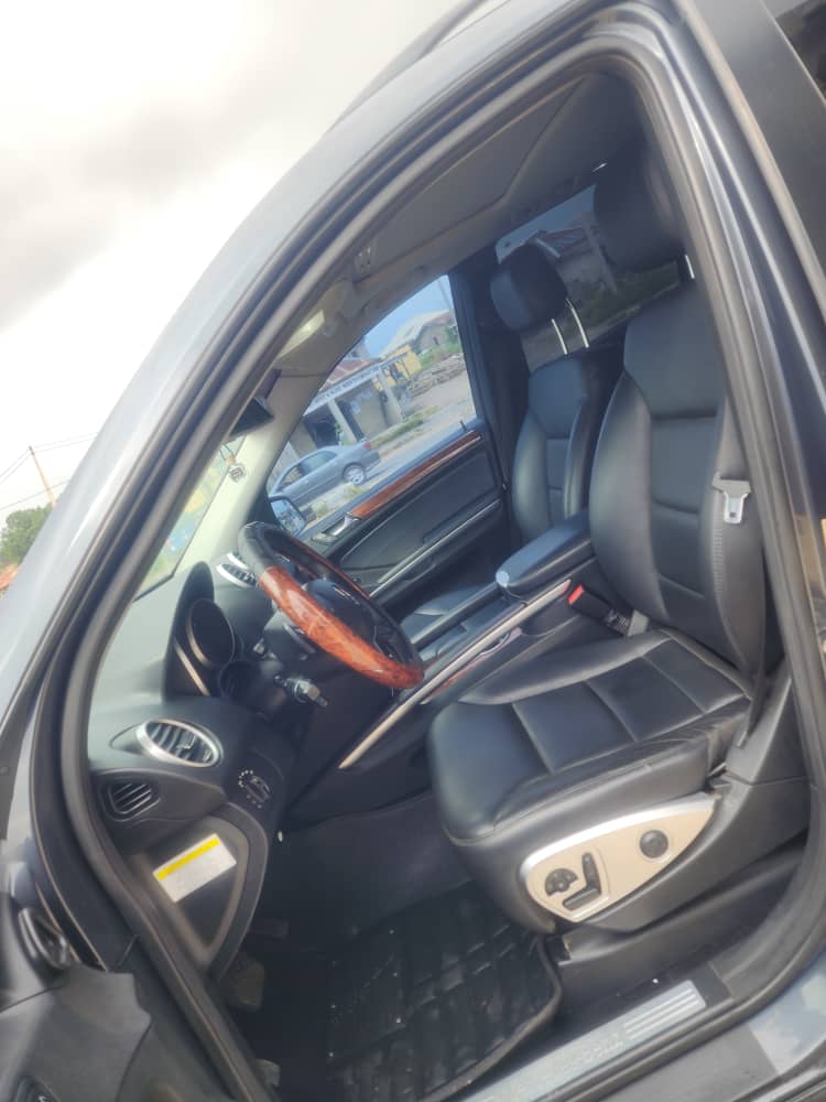 Car Image 6