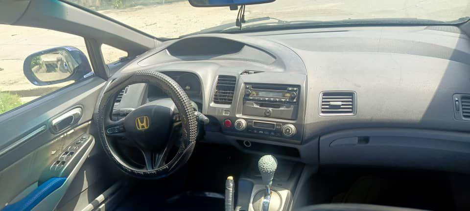 Car Image 10