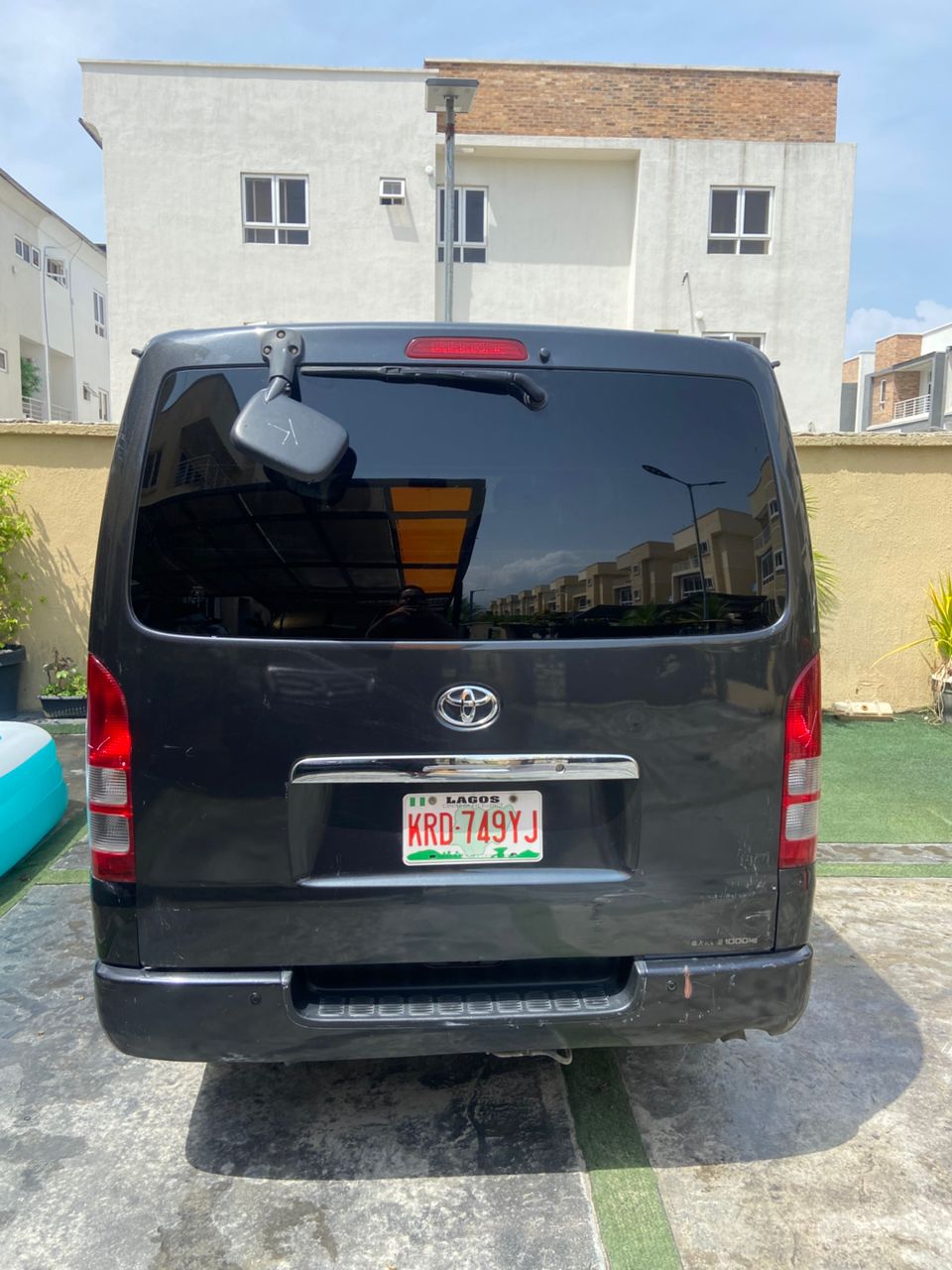 Car Image 2