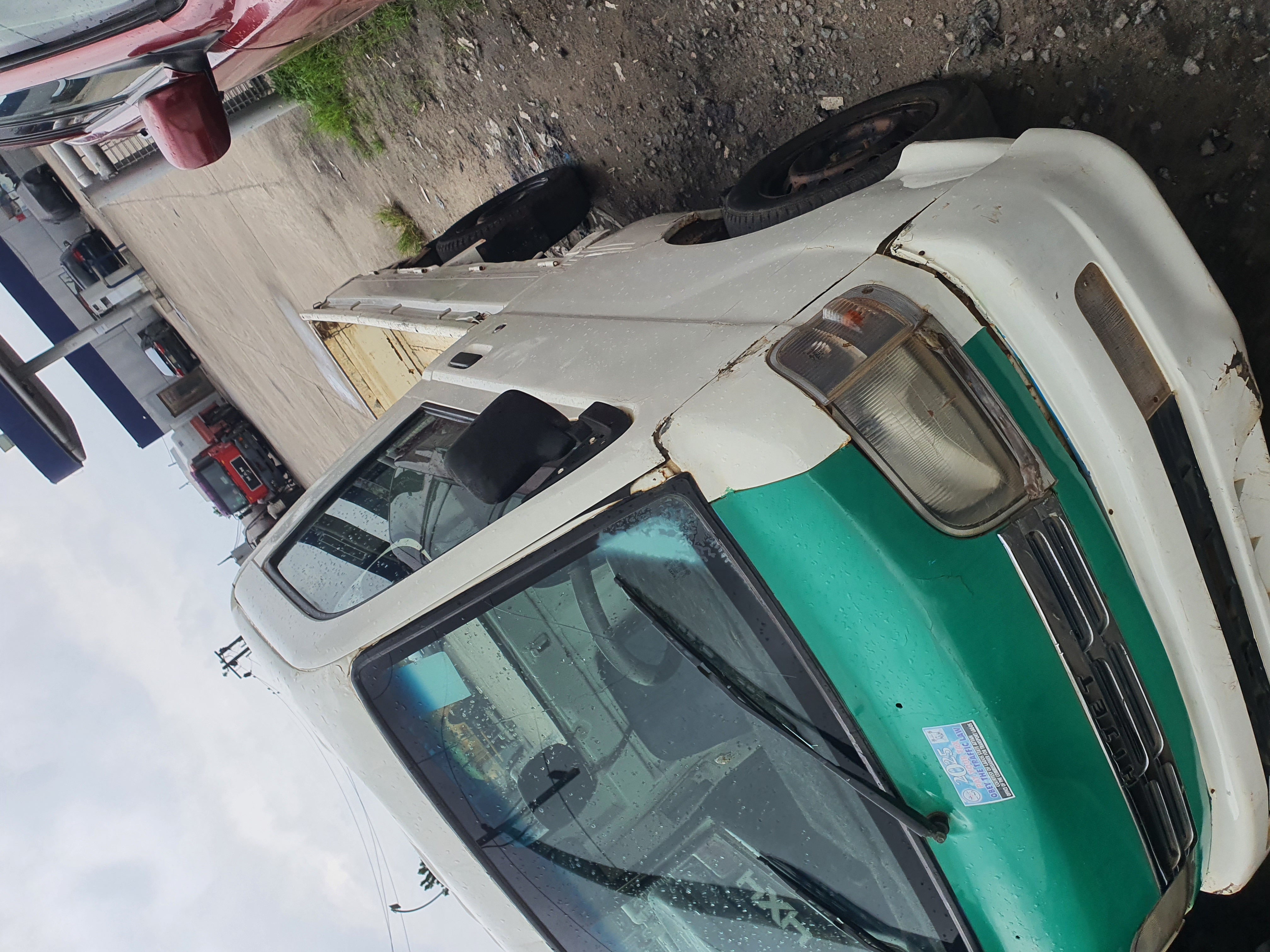 Car Image 8