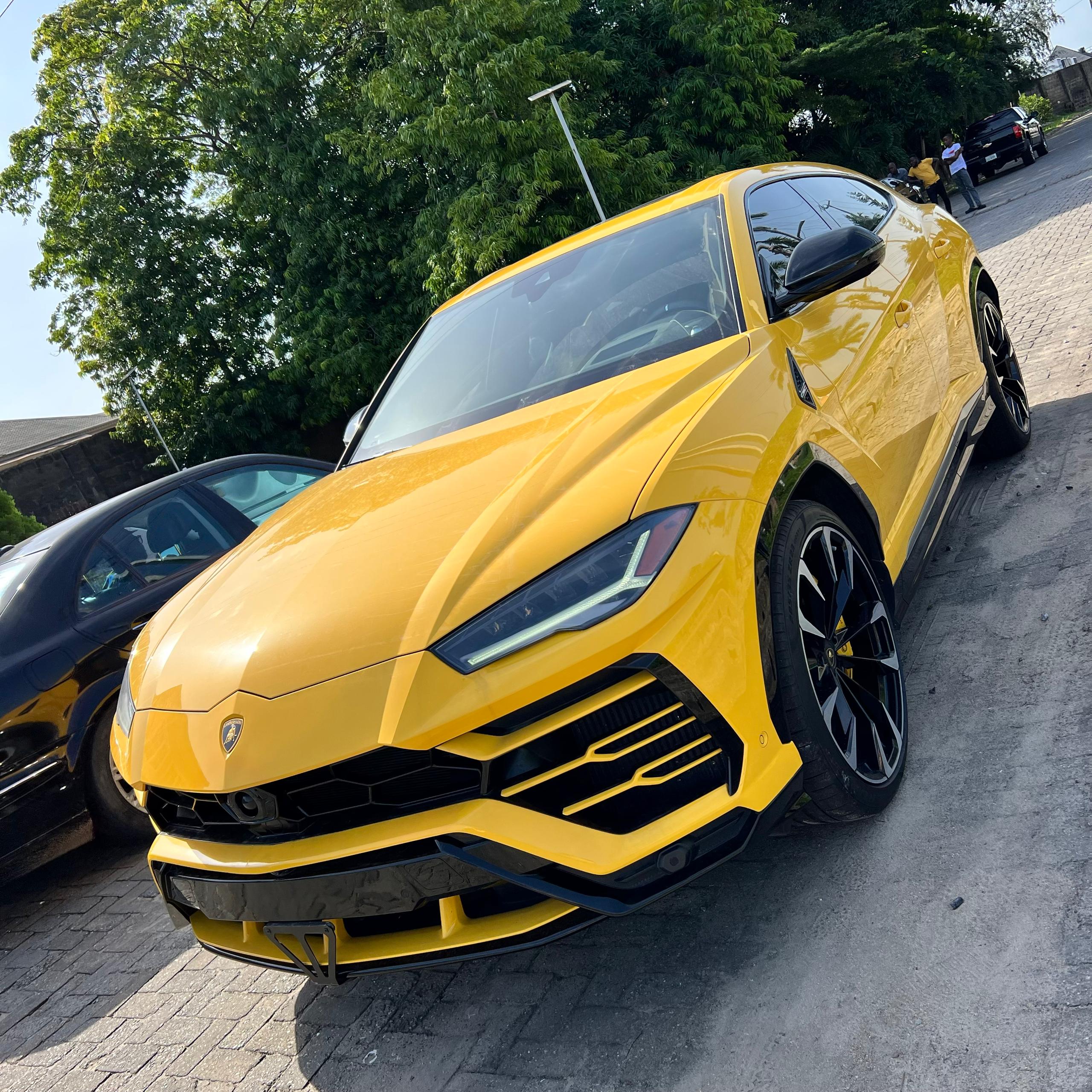 Car Image 18