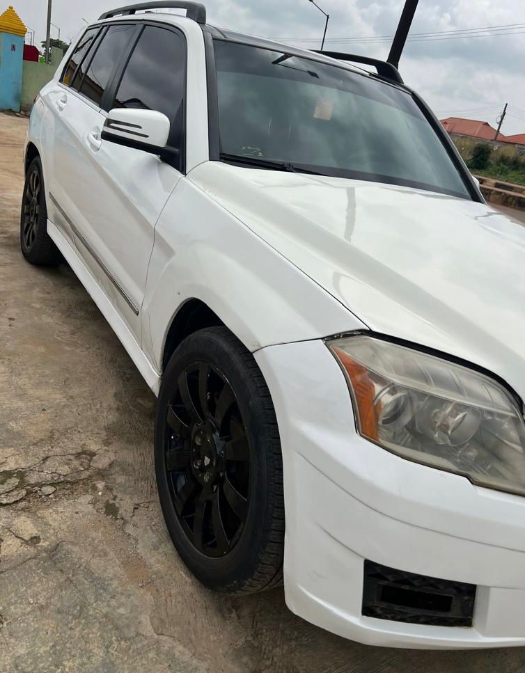Car Image 8