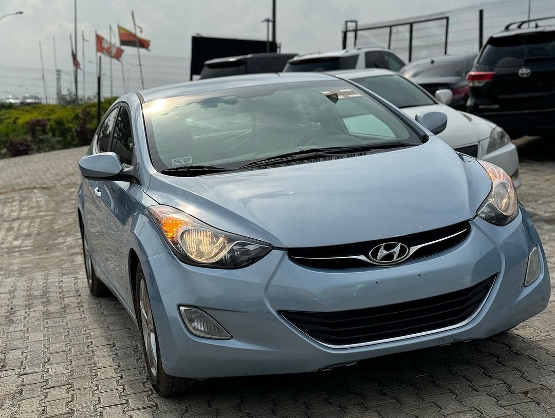 Car Image 11