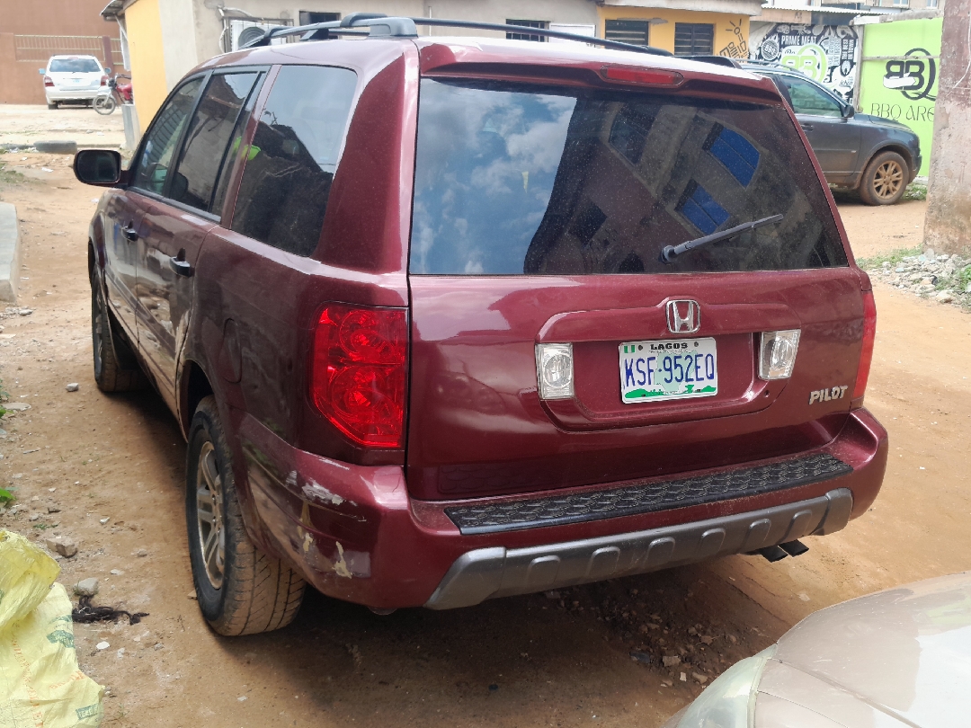 Car Image 9