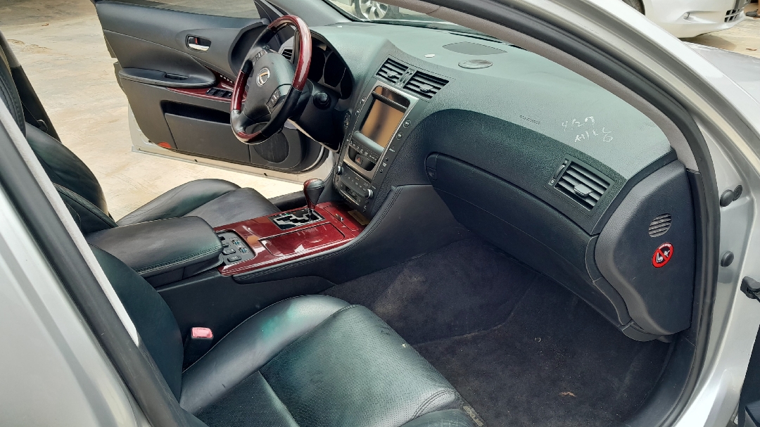 Car Image 5