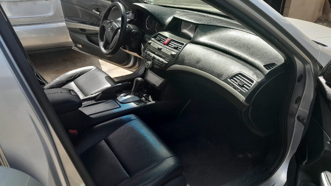 Car Image 5