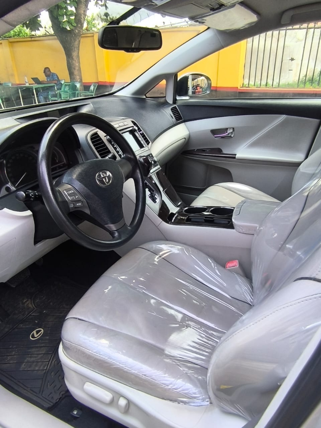 Car Image 4