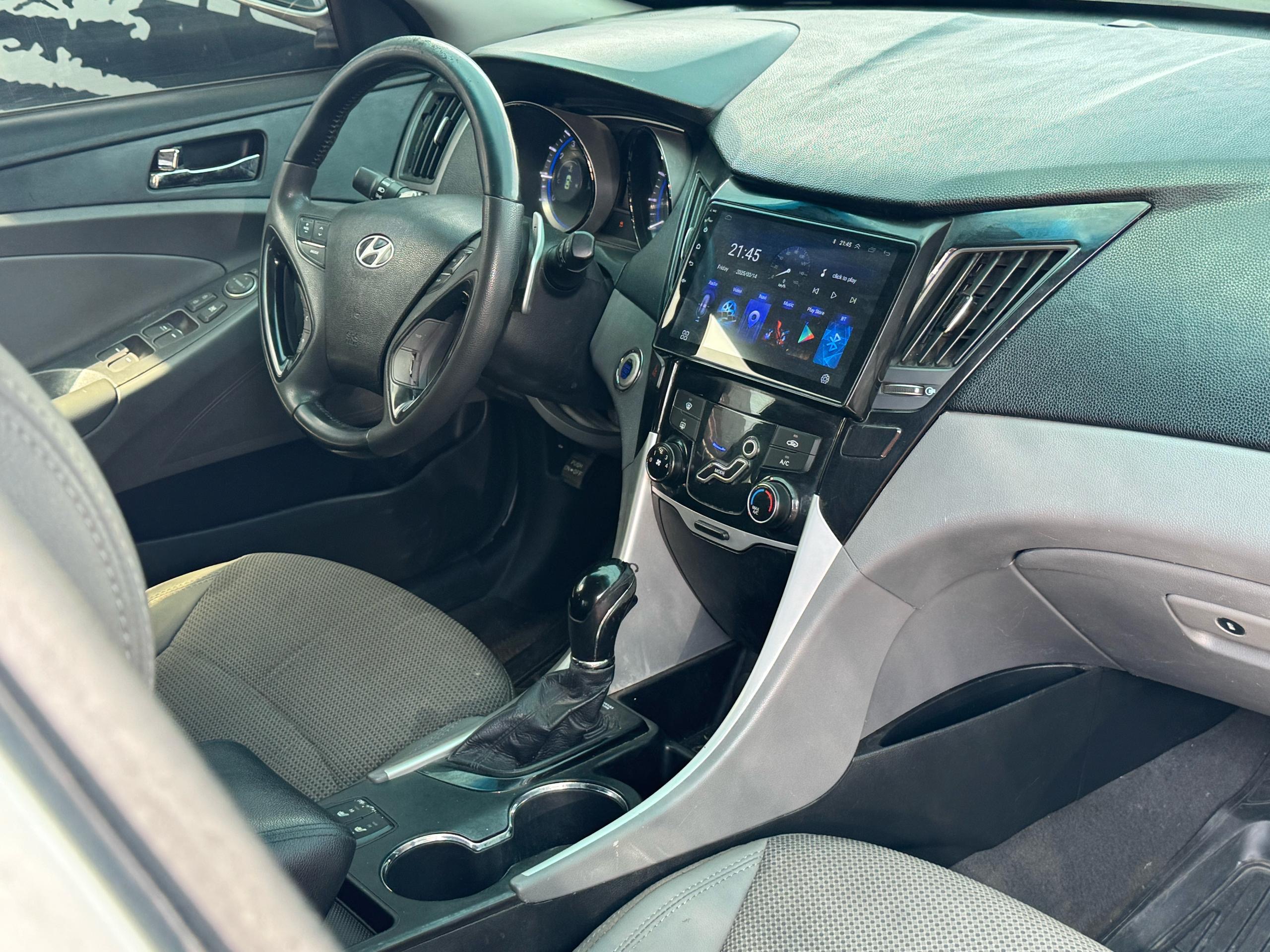 Car Image 5