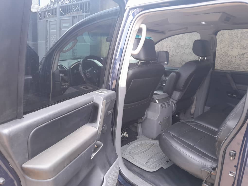 Car Image 8